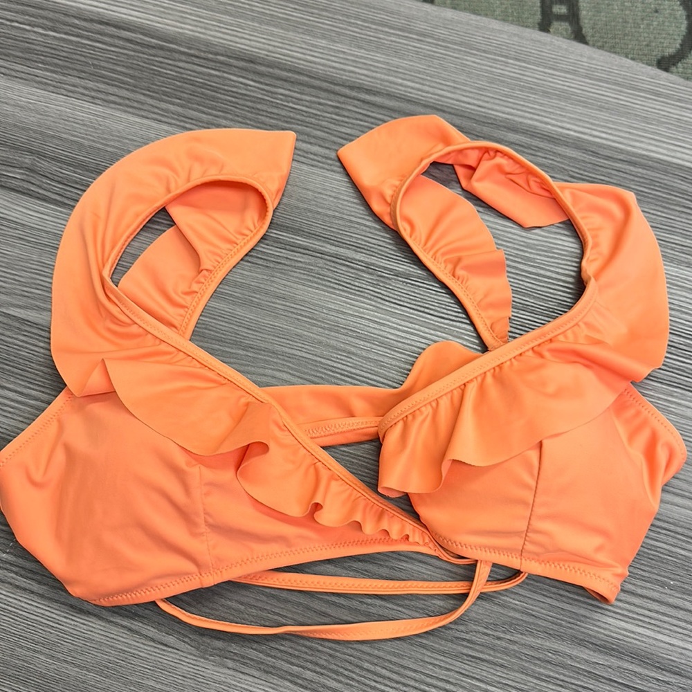 Aerie swim top new with tags excellent condition size X-Large